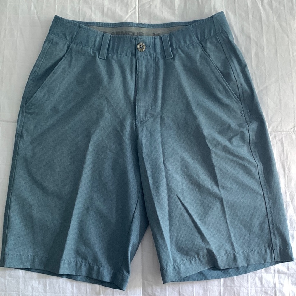 Under Armour Boys golf shorts